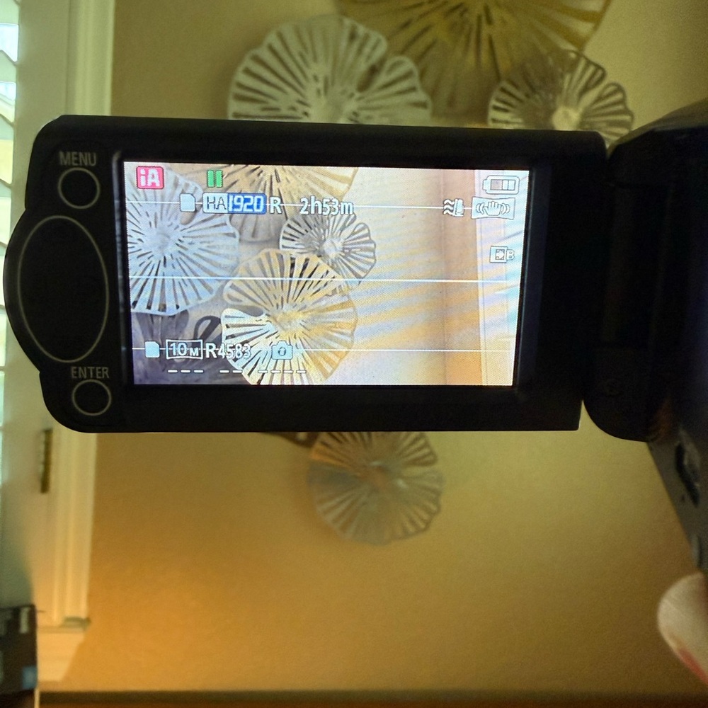 Panasonic HC-V201 Full
HD Video Camcorder
10MP 72x Zoom With Battery - Picture 10 of 14